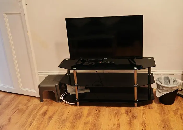 Bayswater One Bedroom Apartment